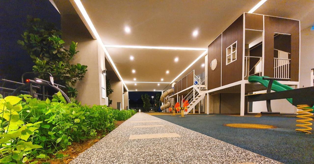 Beautiful Relaxing Home In Skyarena Ascenda Kuala Lumpur Exterior foto